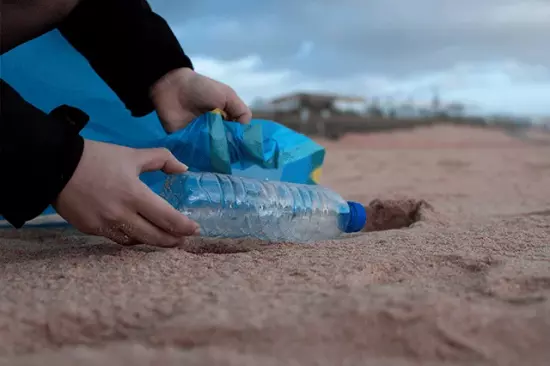 Uso de plástico y la contaminación en el mar